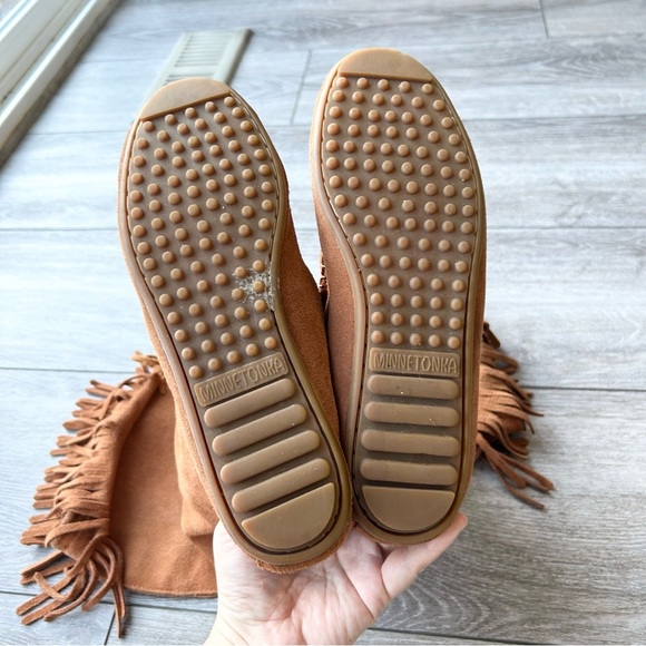 Minnetonka Suede Leather Front Lace Knee-Hi Boot - Picture 13 of 16